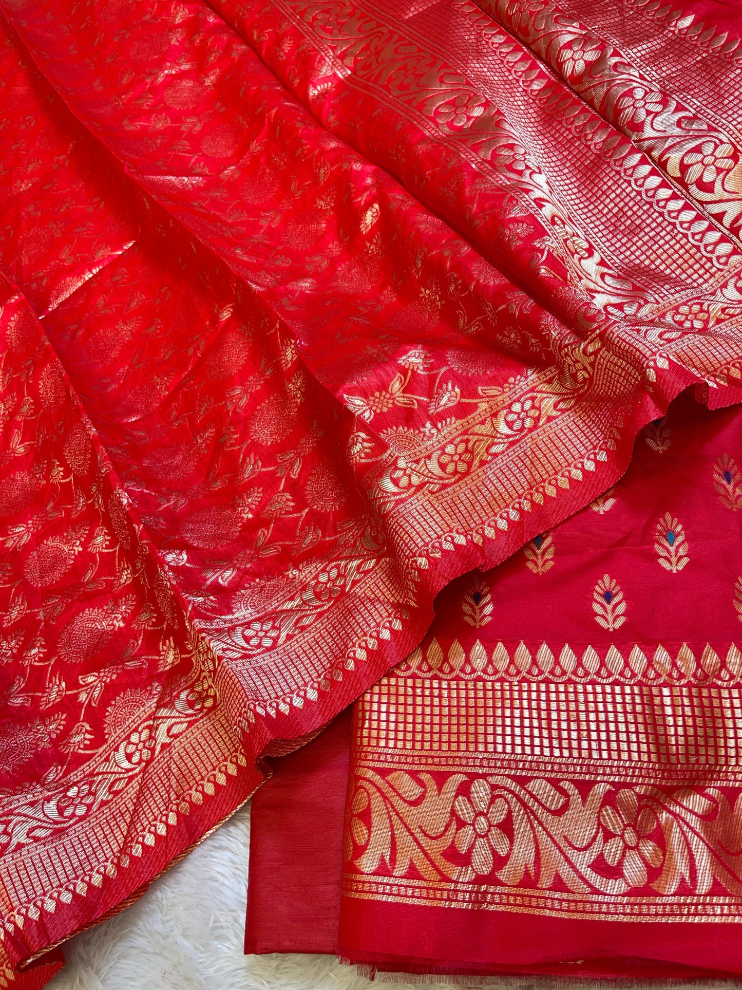 Red Butter Silk Zari Mina Booti Banarasi 3 pcs Suit Set 600SKL_BS11