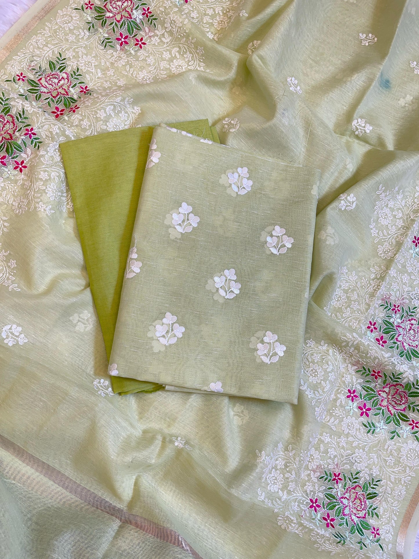 Light Green Linen Banarasi 3 pcs Suit Set with Embroidery Dupatta 1100SKL_LN1