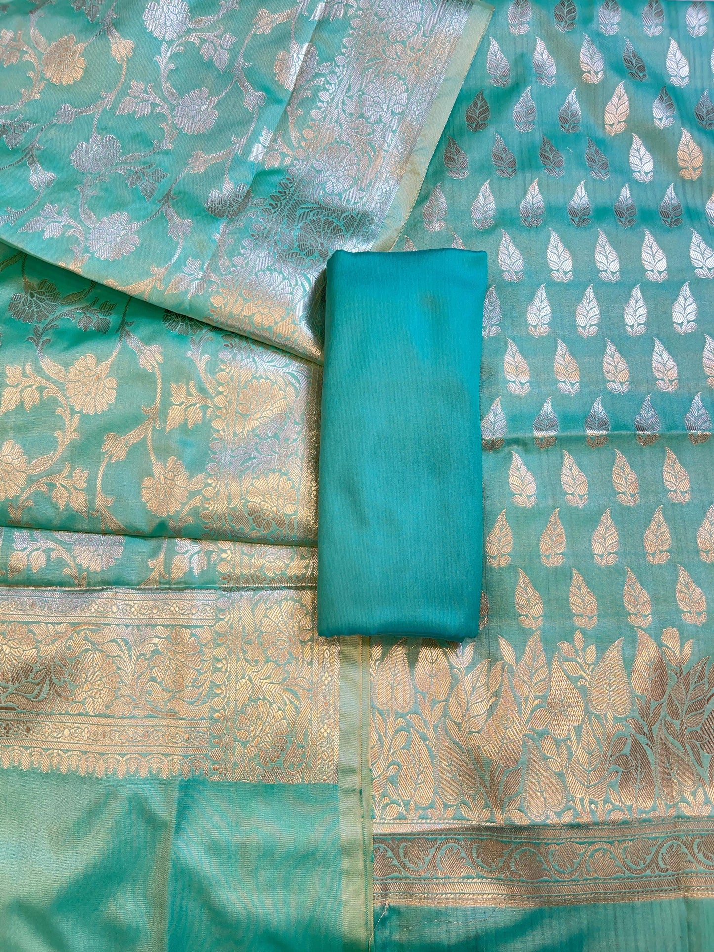 Seagreen Semi Silk Floral Zari Booti Banarasi 3 pcs Suit Set 900AJ_SK17