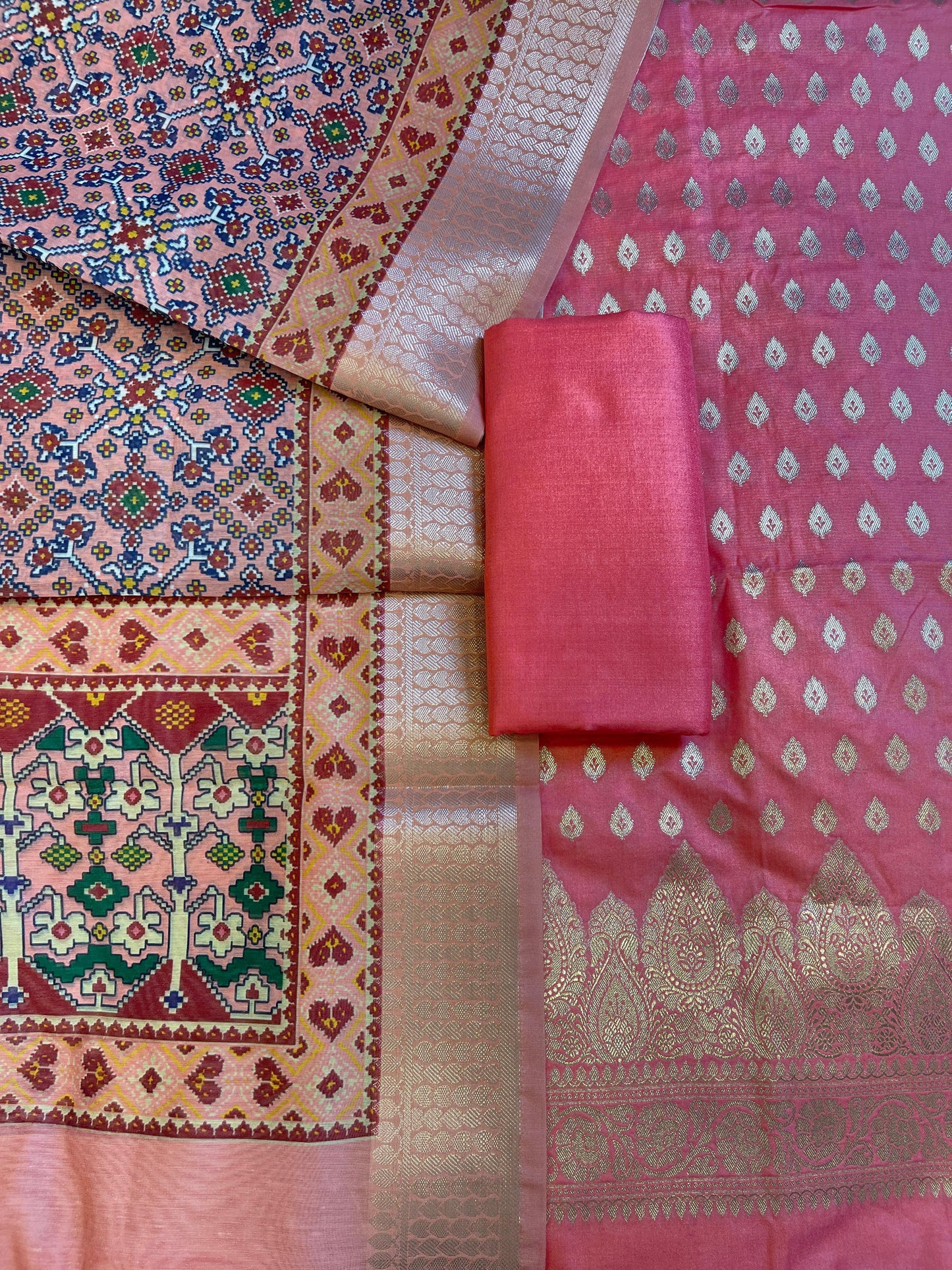 Peach Katan Silk Floral Chunri Booti with Cotton Print Dupatta Banarasi 3 pcs Suit Set 1500AJ_KCP10