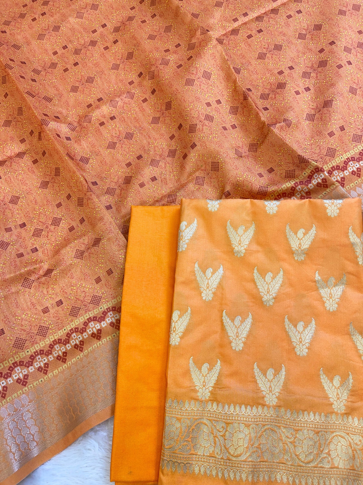 Yellow Katan Silk Zari Zig-Zag with Cotton Print Dupatta Banarasi 3 pcs Suit Set 1500AJ_KCP19