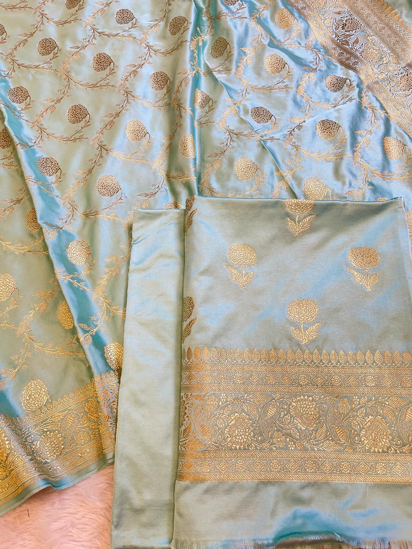 Seagreen Premium Mashru Silk Floral Zari Booti Banarasi Suit Set 1500AJ_KCP39