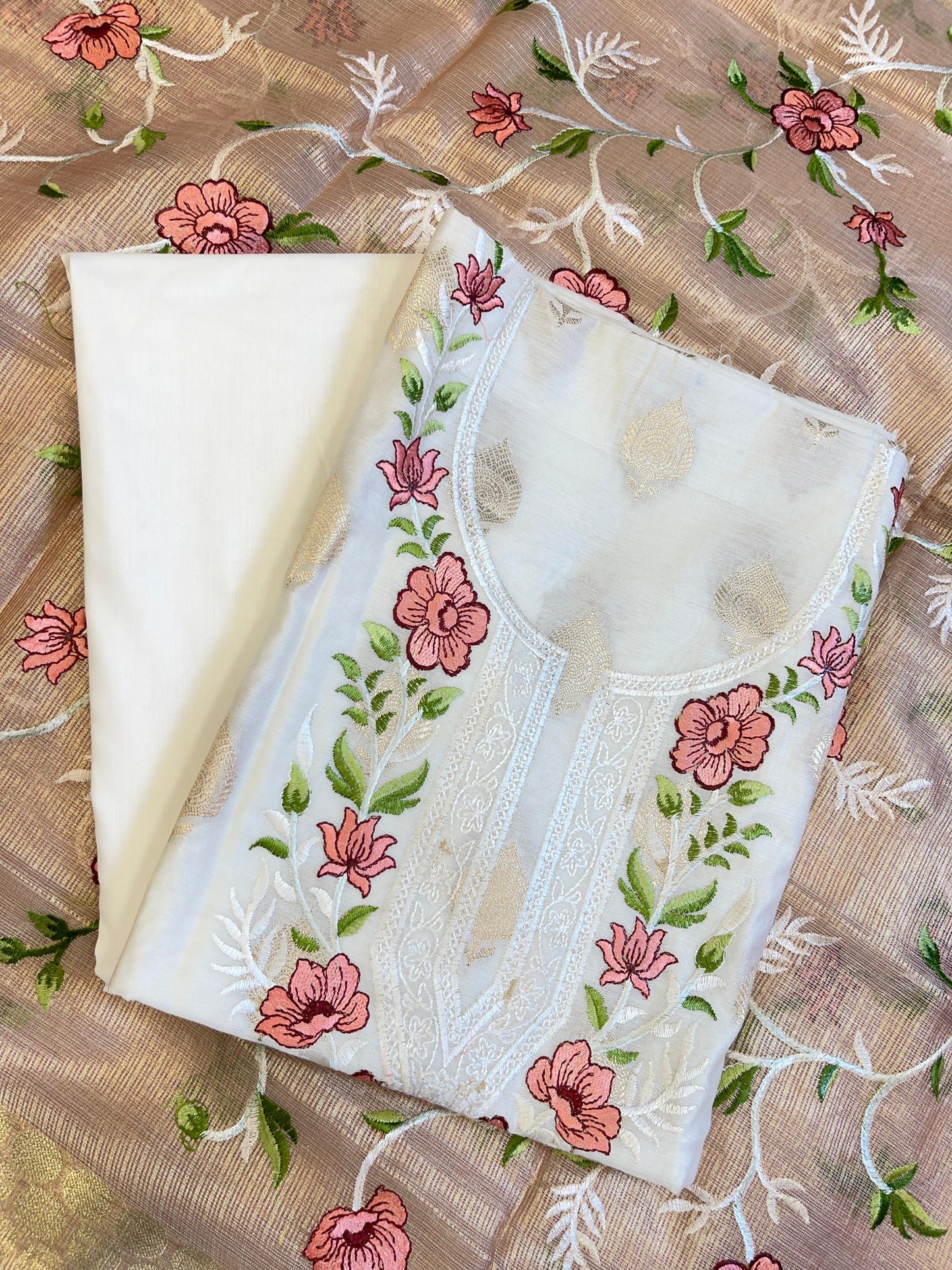 Off white Cotton Silk Dyable Embroidery Necklace with Tissue Silk Embroidered Dupatta Banarasi 3 pcs Suit Set IM_NC3