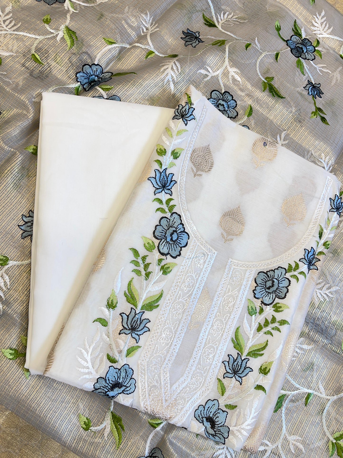 Off white Cotton Silk Dyable Embroidery Necklace with Tissue Silk Embroidered Dupatta Banarasi 3 pcs Suit Set IM_NC4