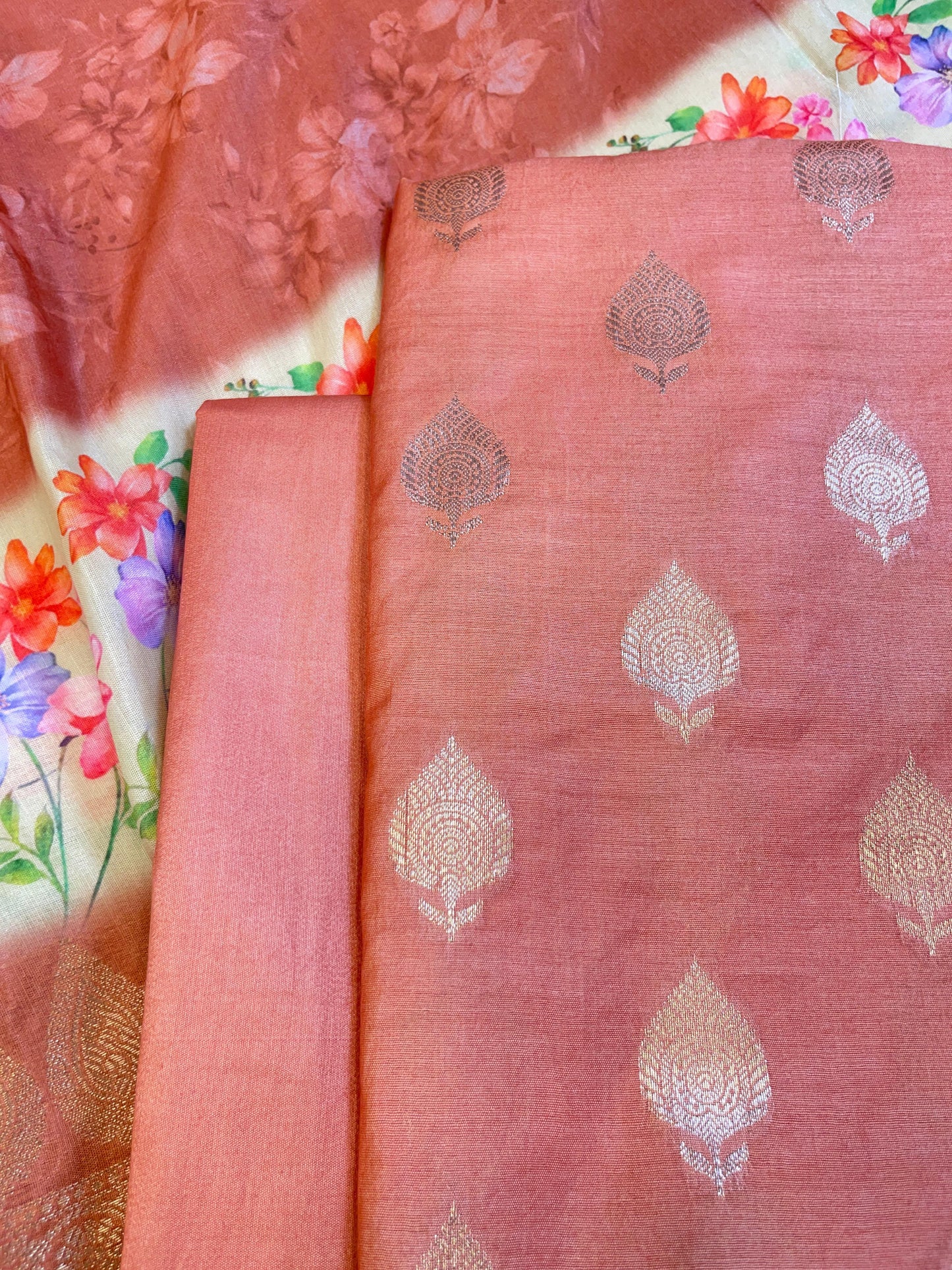 Peach Cotton Silk Dyable Floral Zari Booti with Digital Print Dupatta Banarasi 3 pcs Suit Set 11IM_DCS2