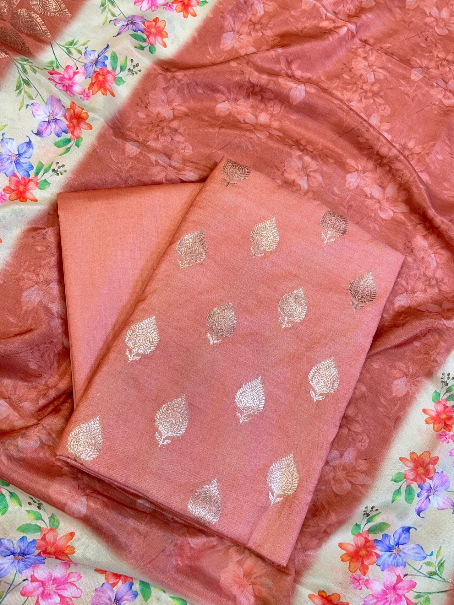 Peach Cotton Silk Dyable Floral Zari Booti with Digital Print Dupatta Banarasi 3 pcs Suit Set 11IM_DCS2