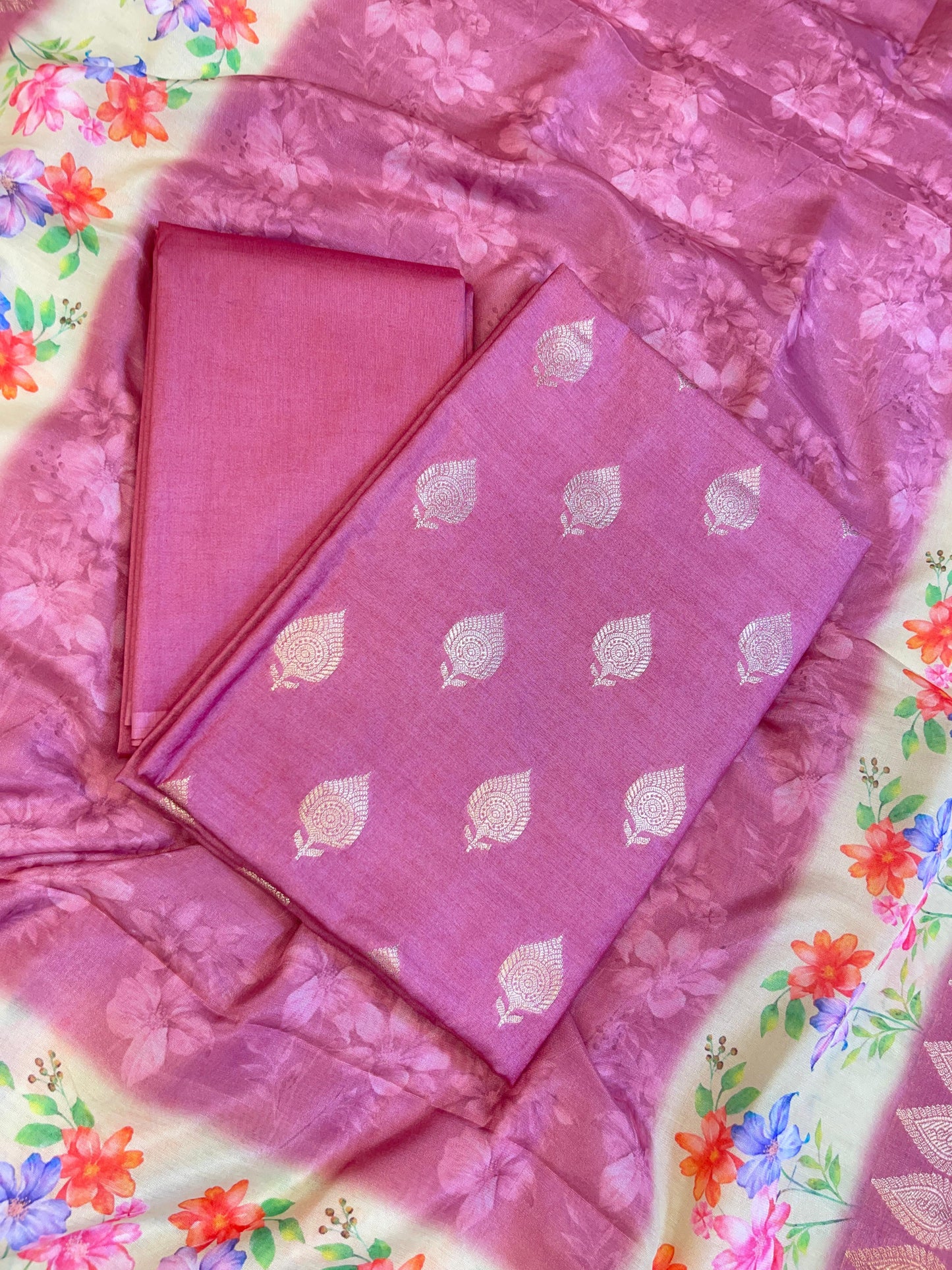 Purple Cotton Silk Dyable Floral Zari Booti with Digital Print Dupatta Banarasi 3 pcs Suit Set 11IM_DCS3