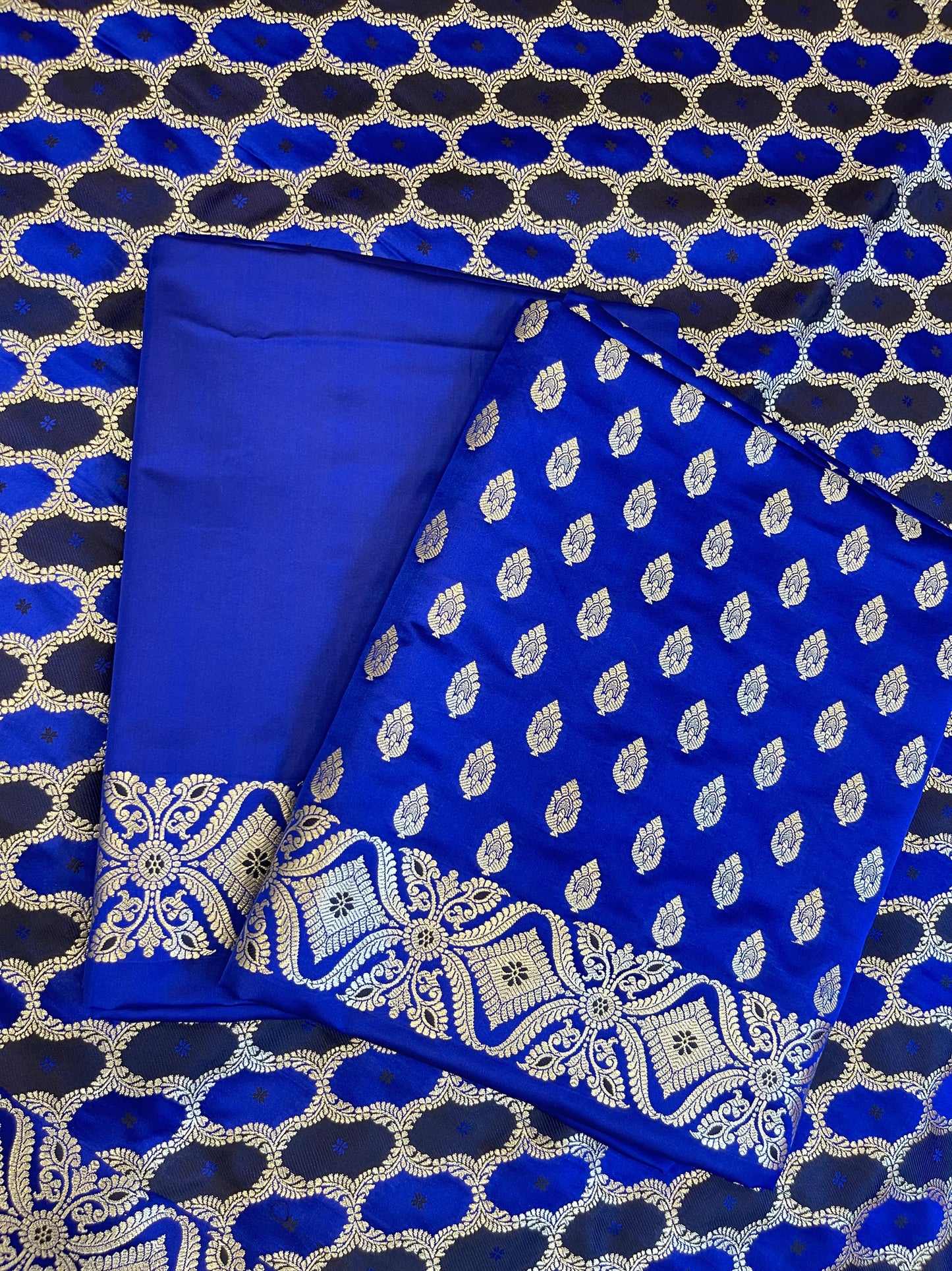 Pure Handloom Blue Mashru Silk Floral Zari Booti with Rangkaat Dupatta Banarasi 3 pcs Suit Set 26AJ_MSR9