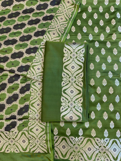 Pure Handloom Green Mashru Silk Floral Zari Booti with Rangkaat Dupatta Banarasi 3 pcs Suit Set 26AJ_MSR11