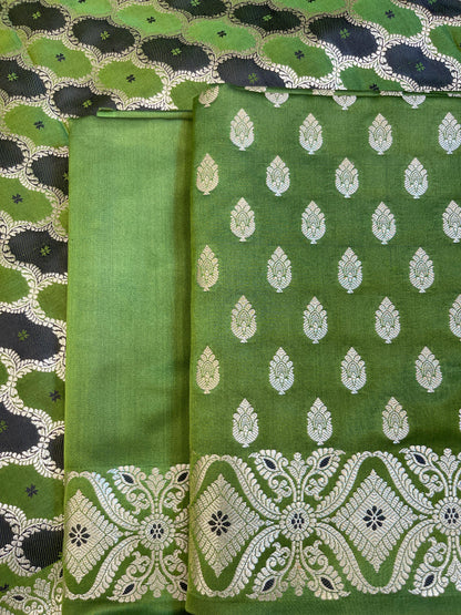 Pure Handloom Green Mashru Silk Floral Zari Booti with Rangkaat Dupatta Banarasi 3 pcs Suit Set 26AJ_MSR11