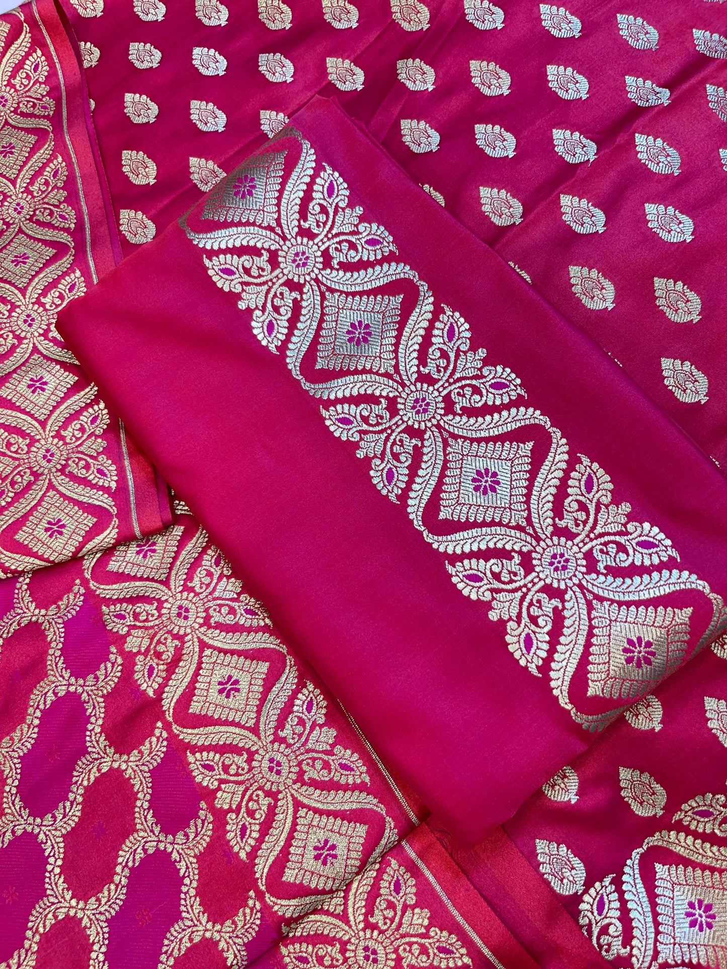 Pure Handloom Pink Mashru Silk Floral Zari Booti with Rangkaat Dupatta Banarasi 3 pcs Suit Set 26AJ_MSR13
