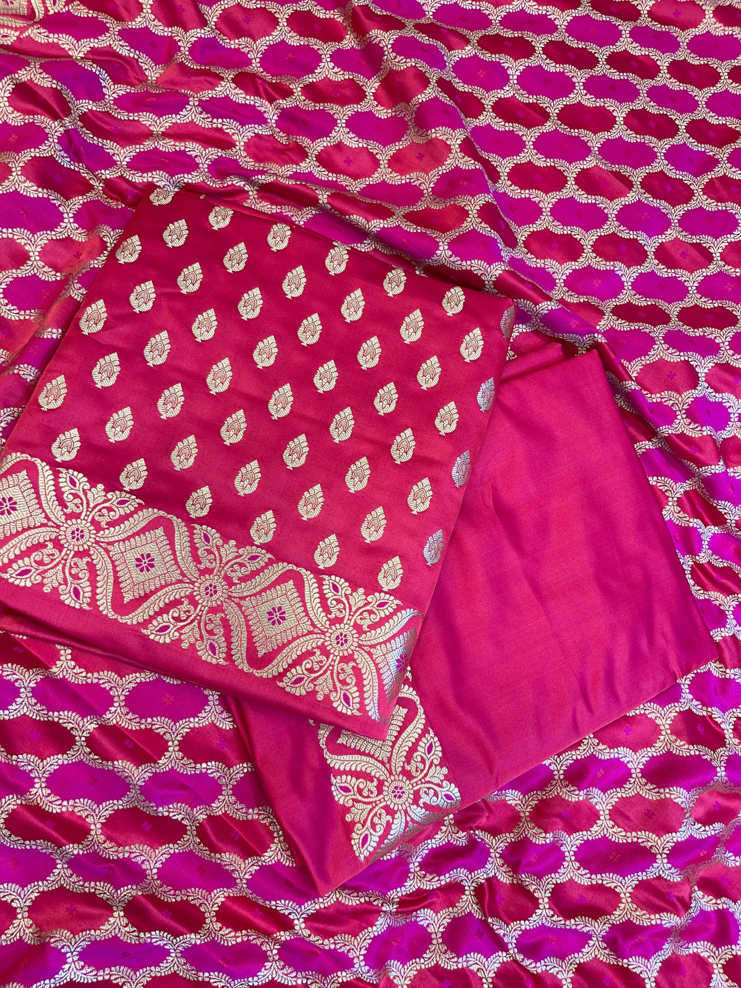 Pure Handloom Pink Mashru Silk Floral Zari Booti with Rangkaat Dupatta Banarasi 3 pcs Suit Set 26AJ_MSR13
