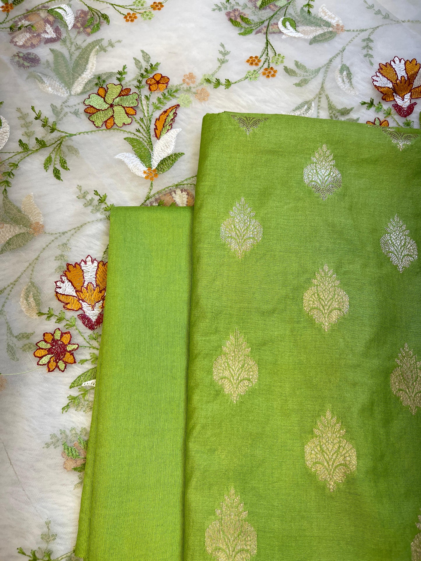Pistagreen Cotton Silk Dyable Floral Zari Booti with Embroidered Dupatta Banarasi 3 pcs Suit Set 14IM_DCS17