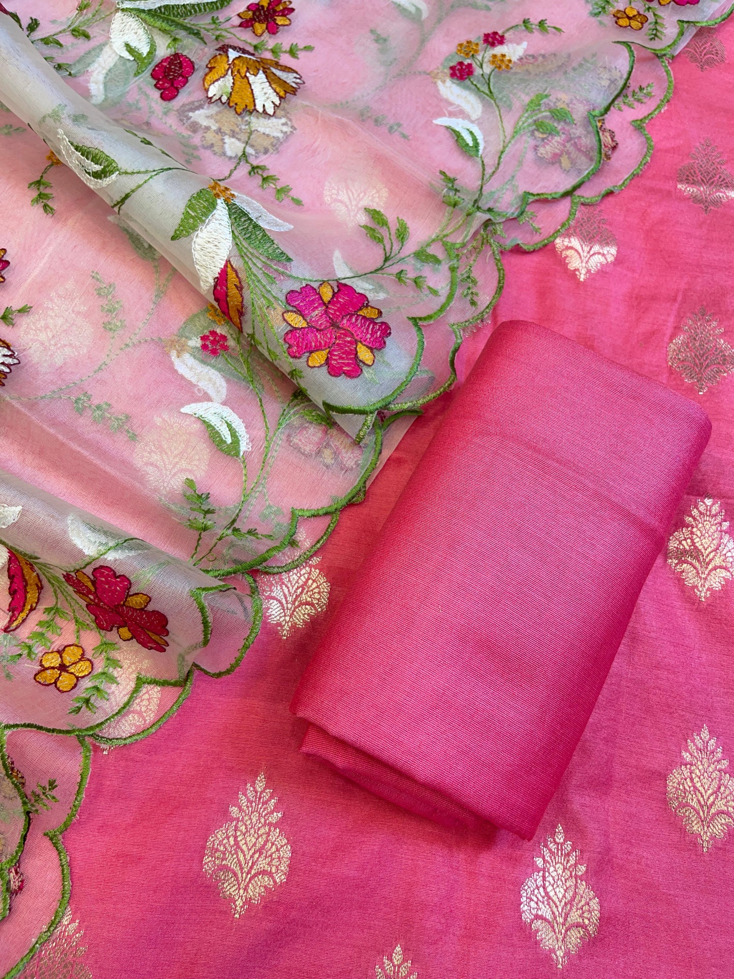 Pink Cotton Silk Dyable Floral Zari Booti with Embroidered Dupatta Banarasi 3 pcs Suit Set 14IM_DCS18