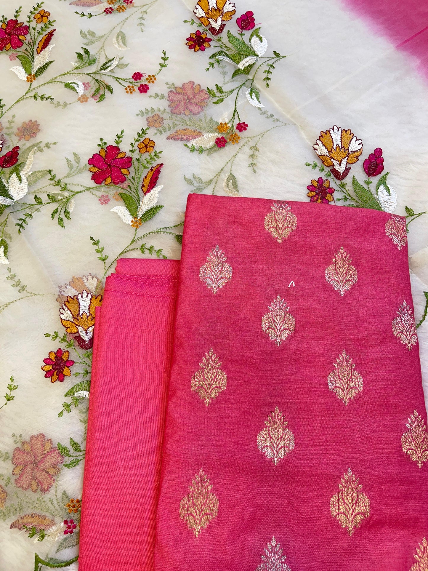 Pink Cotton Silk Dyable Floral Zari Booti with Embroidered Dupatta Banarasi 3 pcs Suit Set 14IM_DCS18