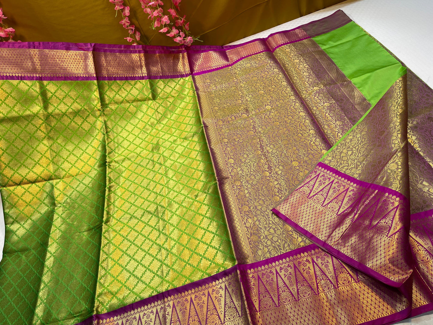 Green Semi Kanchi Silk Brocade Contrast Purple Border Banarasi Saree MS_SK10