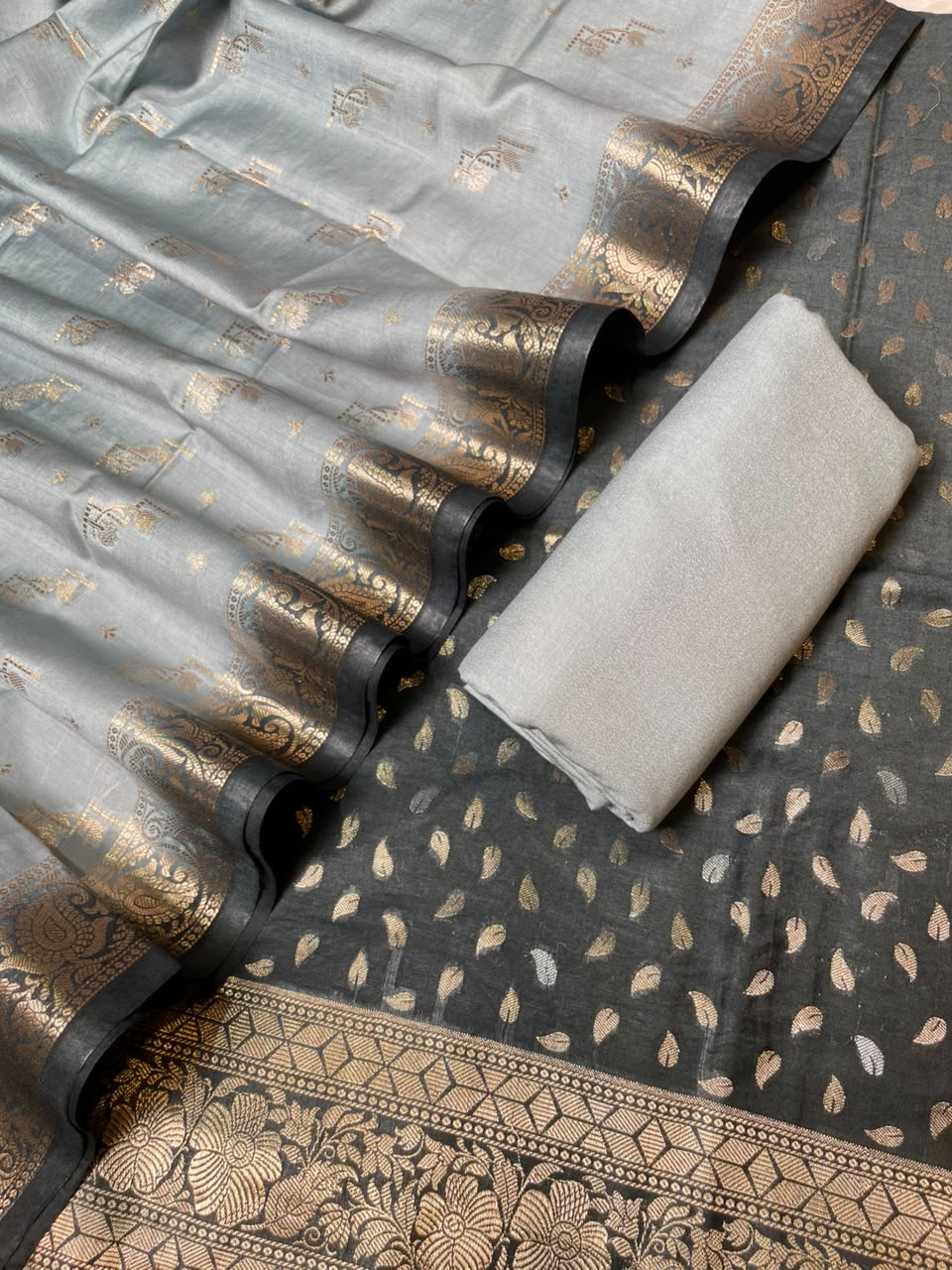 Black Pink Pashmina Silk Chunri Zari Booti Banarasi Suit with Contrast Grey Floral Dupatta 125DAN_PMC14