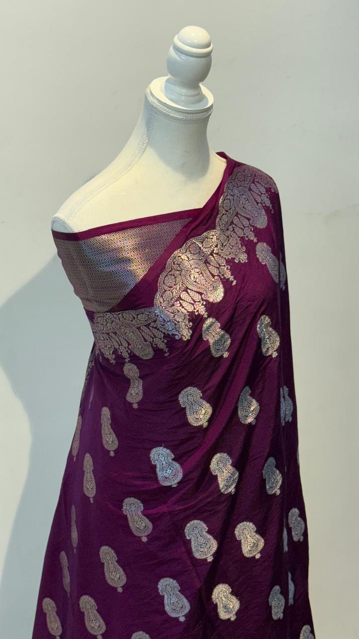 Burgundy Dyeable Katan Silk Paisley Zari Booti Floral Zari Border Banarasi Saree 1075AM_KS4