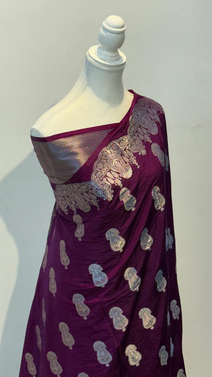 Burgundy Dyeable Katan Silk Paisley Zari Booti Floral Zari Border Banarasi Saree 1075AM_KS4