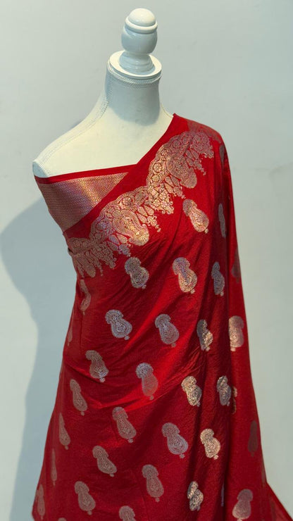 Red Dyeable Katan Silk Paisley Zari Booti Floral Zari Border Banarasi Saree 1075AM_KS5
