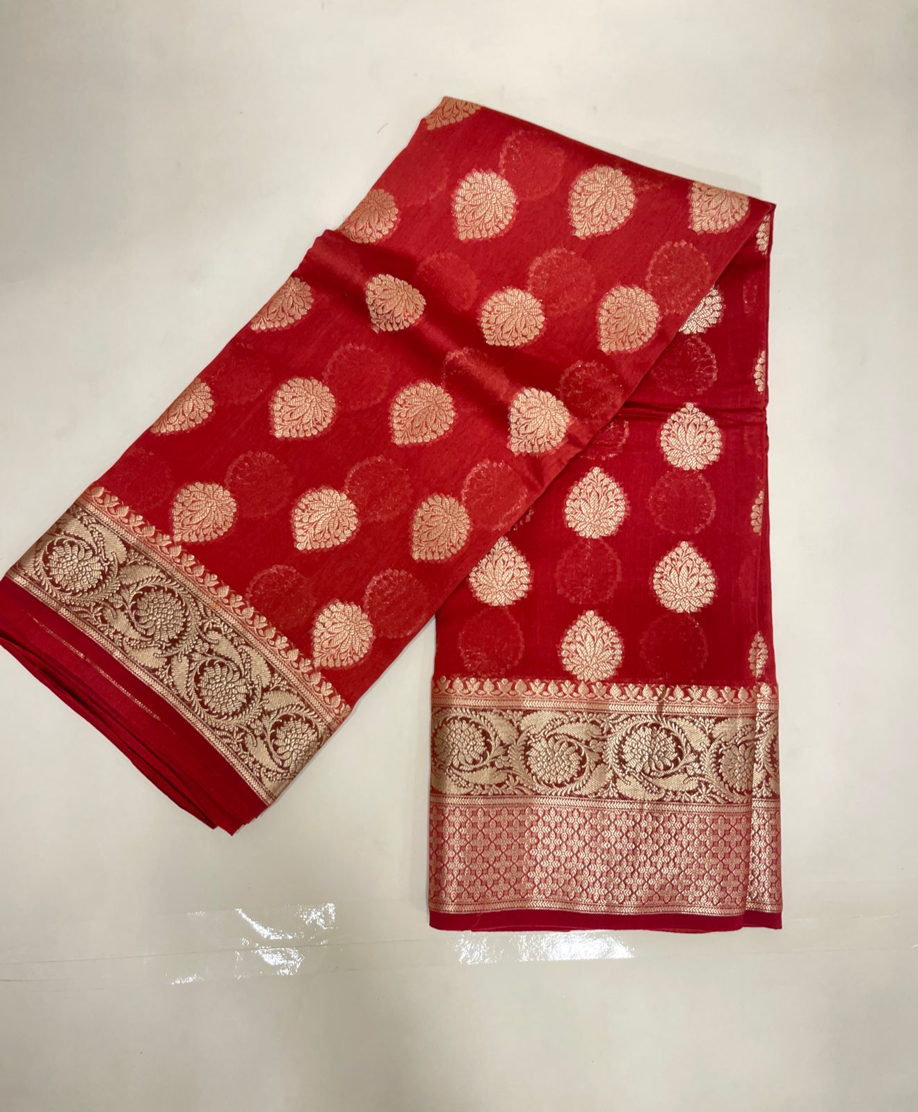 Faishana Pure Handloom Red Cotton Golden Zari Floral Booti with Red Floral Zari Pallu and 2D Zari Border with Red Blouse