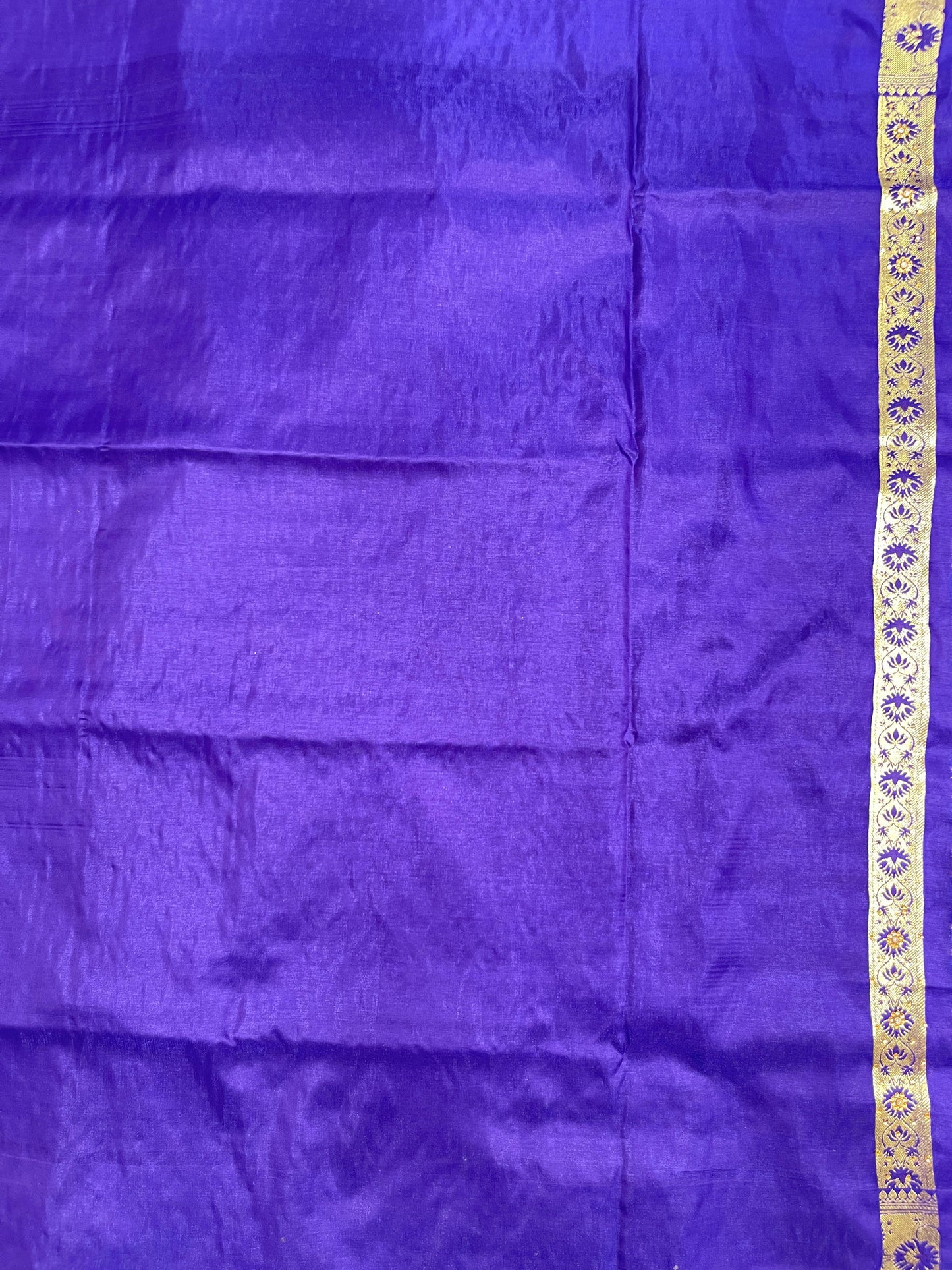 Faishana Presents Turqouise Blue Satin Silk Floral Zari Booti Low Stone Work Banarasi Saree with Contrast Blue Pallu and Blue Blouse