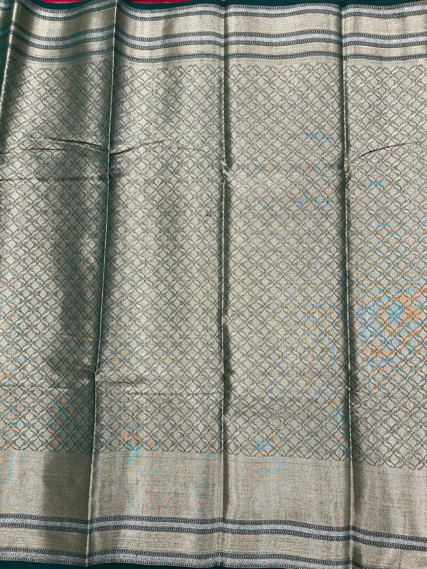 Faishana Pure Handloom Red Munga Silk Floral Gold Zari Booti with Contrast Green Floral Jaal Pallu Skirt Dual Shade Mina Zari Border with Green Blouse