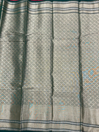Faishana Pure Handloom Red Munga Silk Floral Gold Zari Booti with Contrast Green Floral Jaal Pallu Skirt Dual Shade Mina Zari Border with Green Blouse