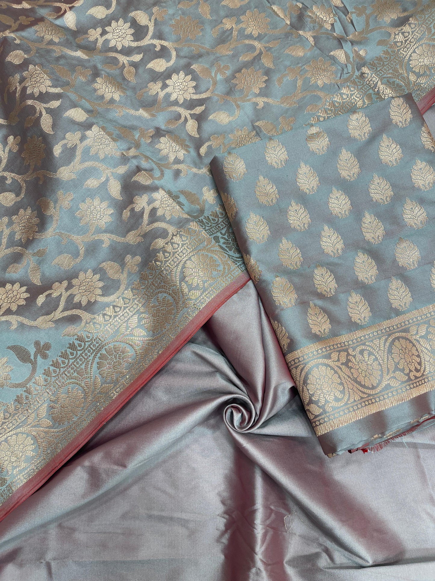 Light Purple Semi Katan Silk Handloom Banarasi 3 pcs Suit Set MUB_SK21