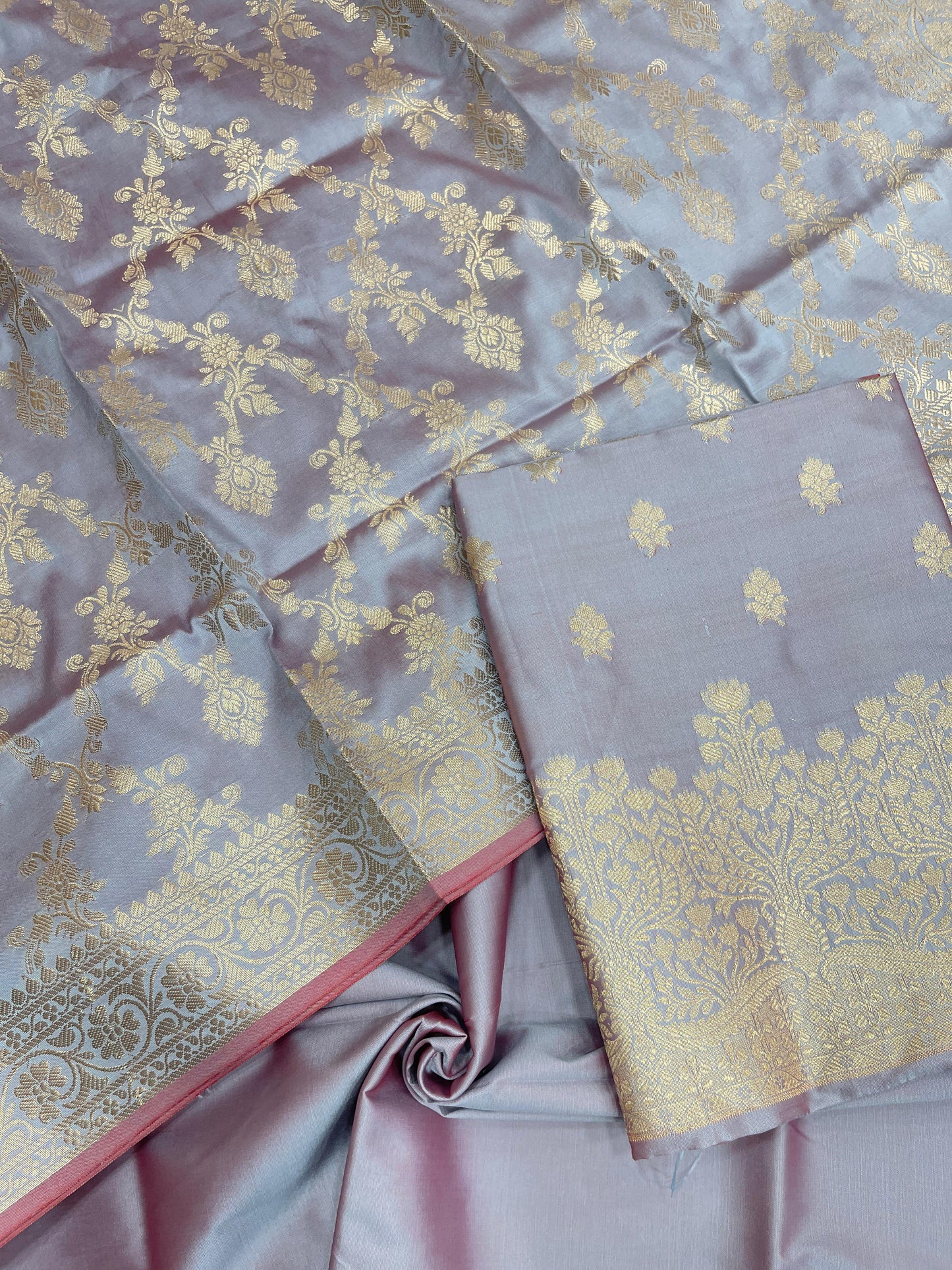 Light Purple Semi Katan Silk Handloom Banarasi 3 pcs Suit Set MUB_SK65
