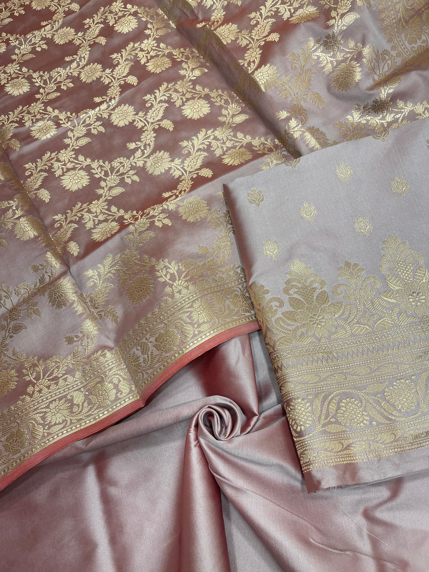 Mauve Semi Katan Silk Handloom Banarasi 3 pcs Suit Set MUB_SK81