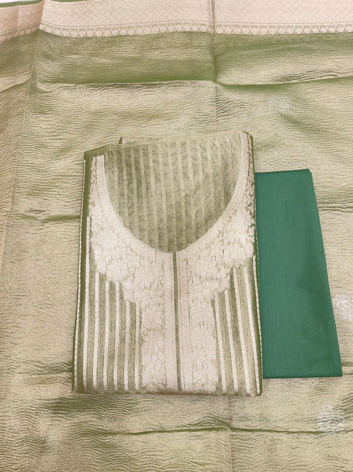 Green Necklace Tissue Silk Banarasi 3 pcs Suit Set IM_TN4