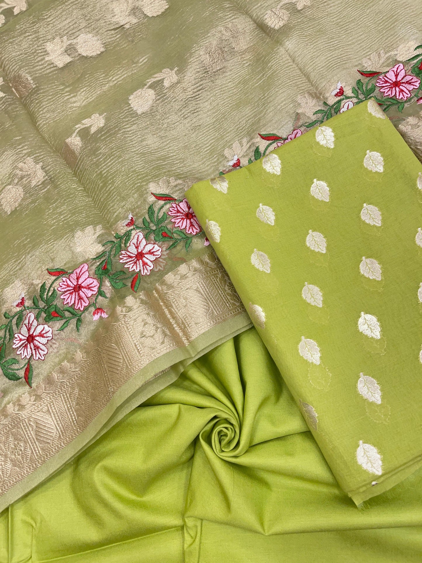 Light Green Pure Cotton Embroidery Tissue Dupatta Banarasi 3 pcs Suit Set IM_PCEM4