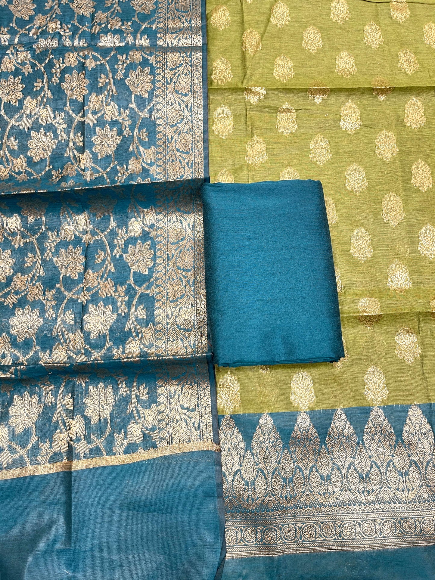 Green Cotton Banarasi 3 pcs Suit Set with Contrast Sea Green Dupatta IM_CS1