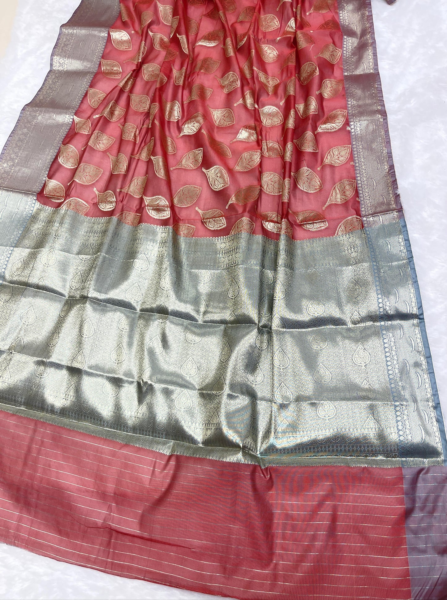 Rust Red Cotton Water Zari Booti Banarasi Saree JVC_5