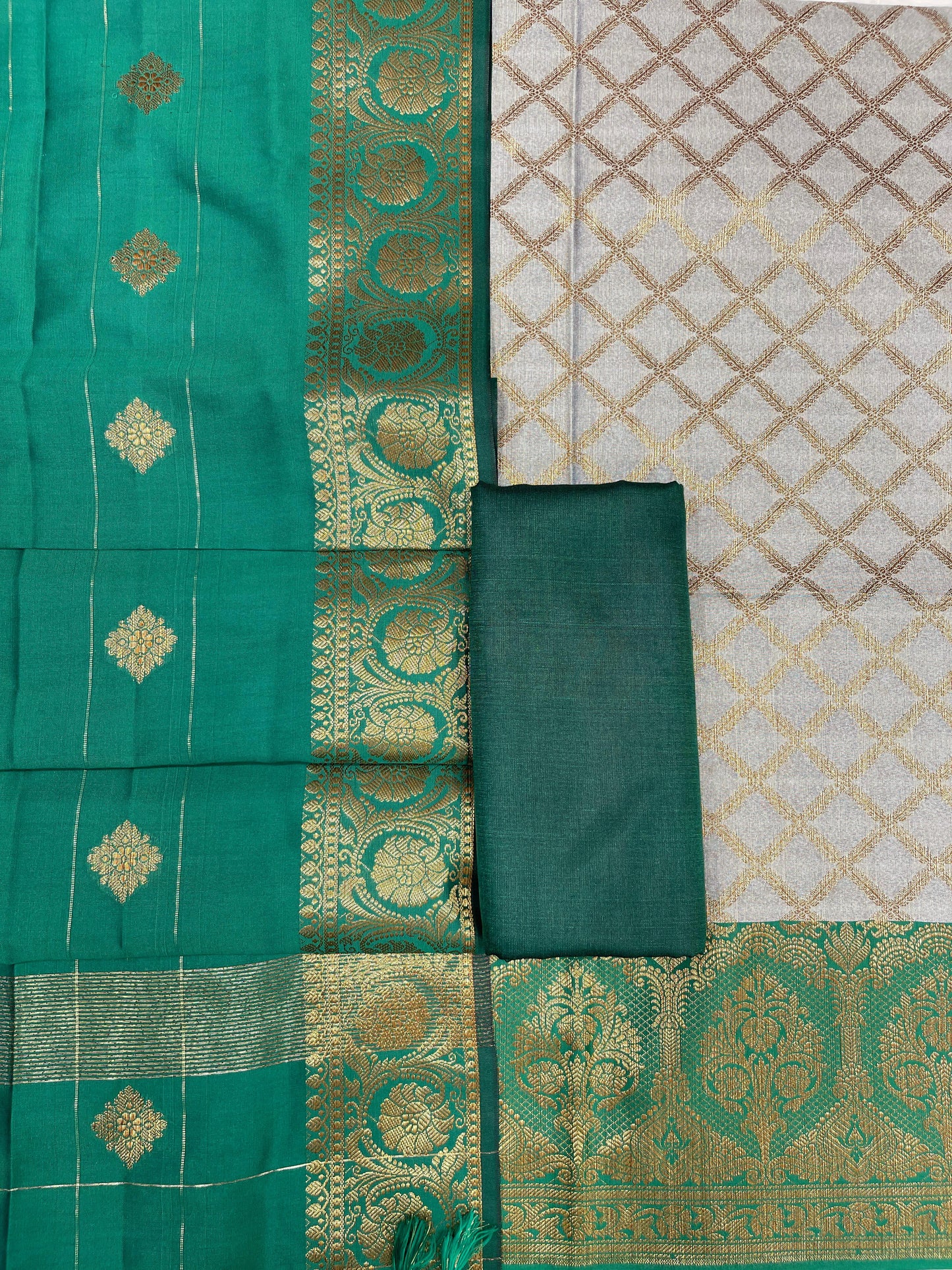 Off White Cotton Silk Banarasi 3 pcs Suit Set  with Contrast Seagreen Dupatta 650ASD_CS8