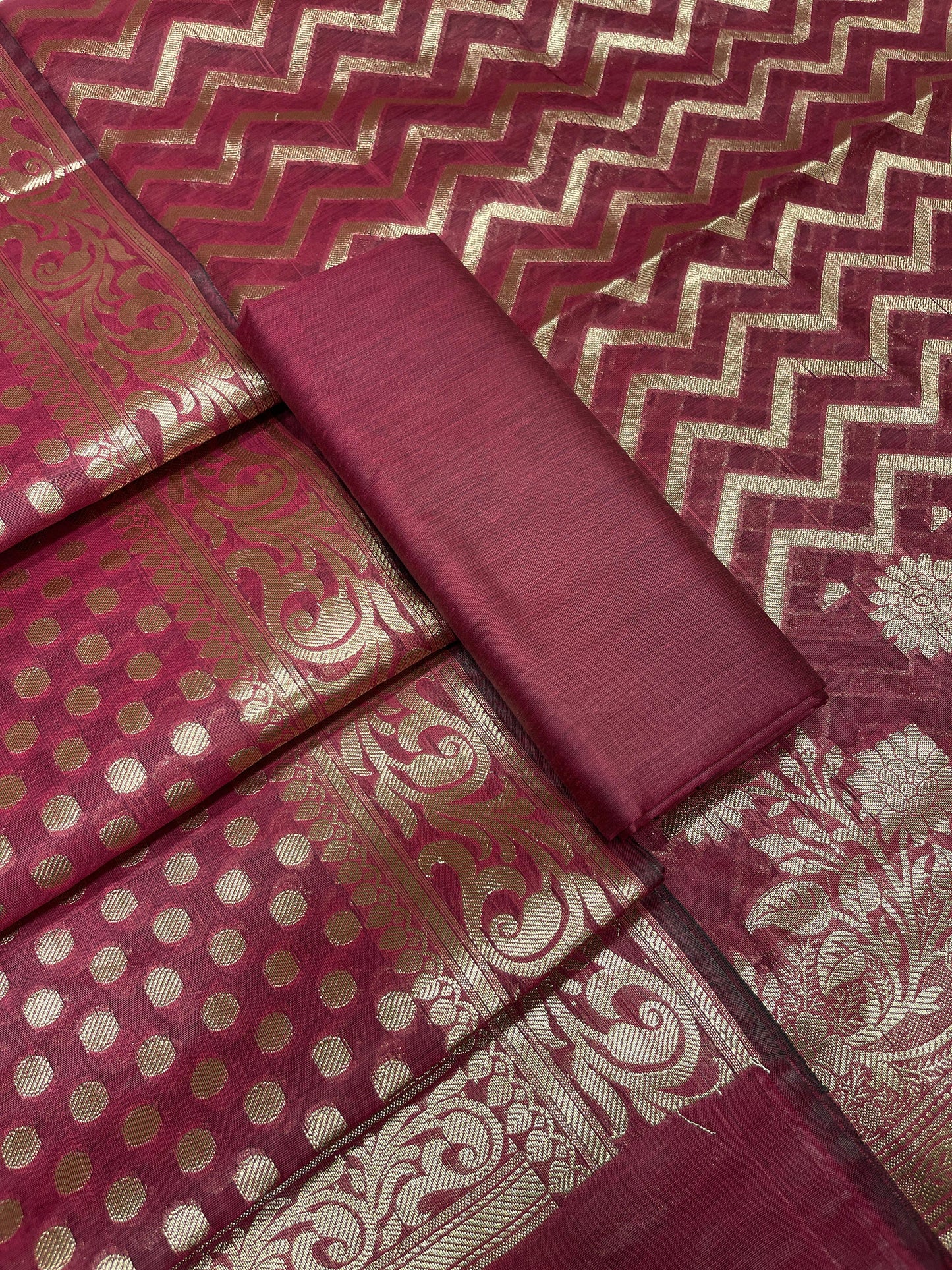 Magenta Cotton Silk Zig-Zag Banarasi 3 pcs Suit Set 675JVC_122
