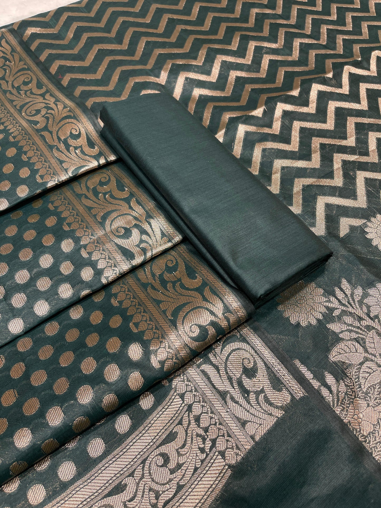 Dark Green Cotton Silk Zig-Zag Banarasi 3 pcs Suit Set 675JVC_128
