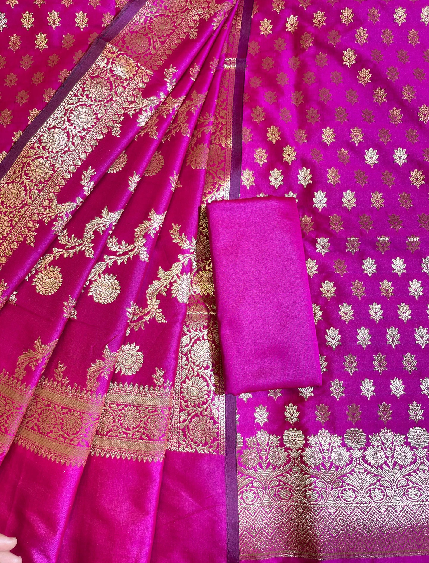 Magenta Semi Katan Silk Banarasi 3 pcs Suit Set 750SHL_SK12