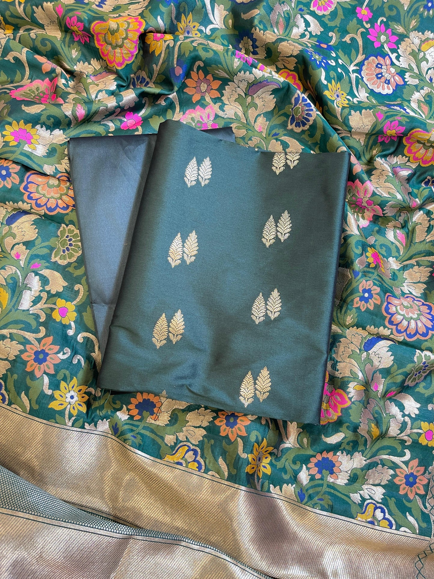 Dark Green Katan Silk Zari Booti Banarasi 3 pcs Suit Set with Multicolor Mina Dupatta 700SKL_KS1