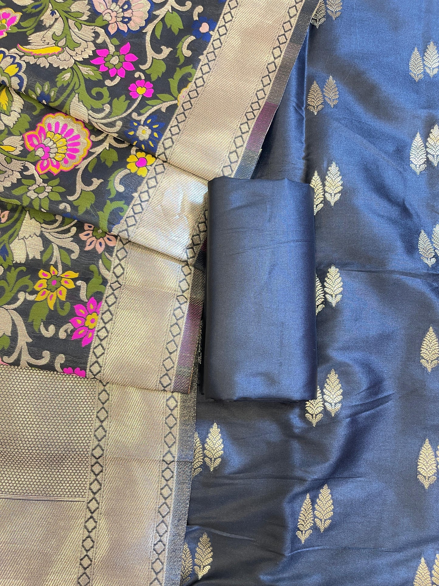 Black Katan Silk Zari Booti Banarasi 3 pcs Suit Set with Multicolor Mina Dupatta 700SKL_KS4