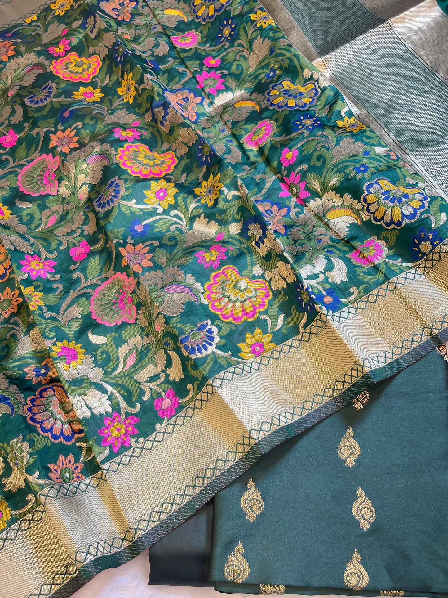 Dark Green Katan Silk Zari Booti Banarasi 3 pcs Suit Set with Multicolor Mina Dupatta 700SKL_KS11