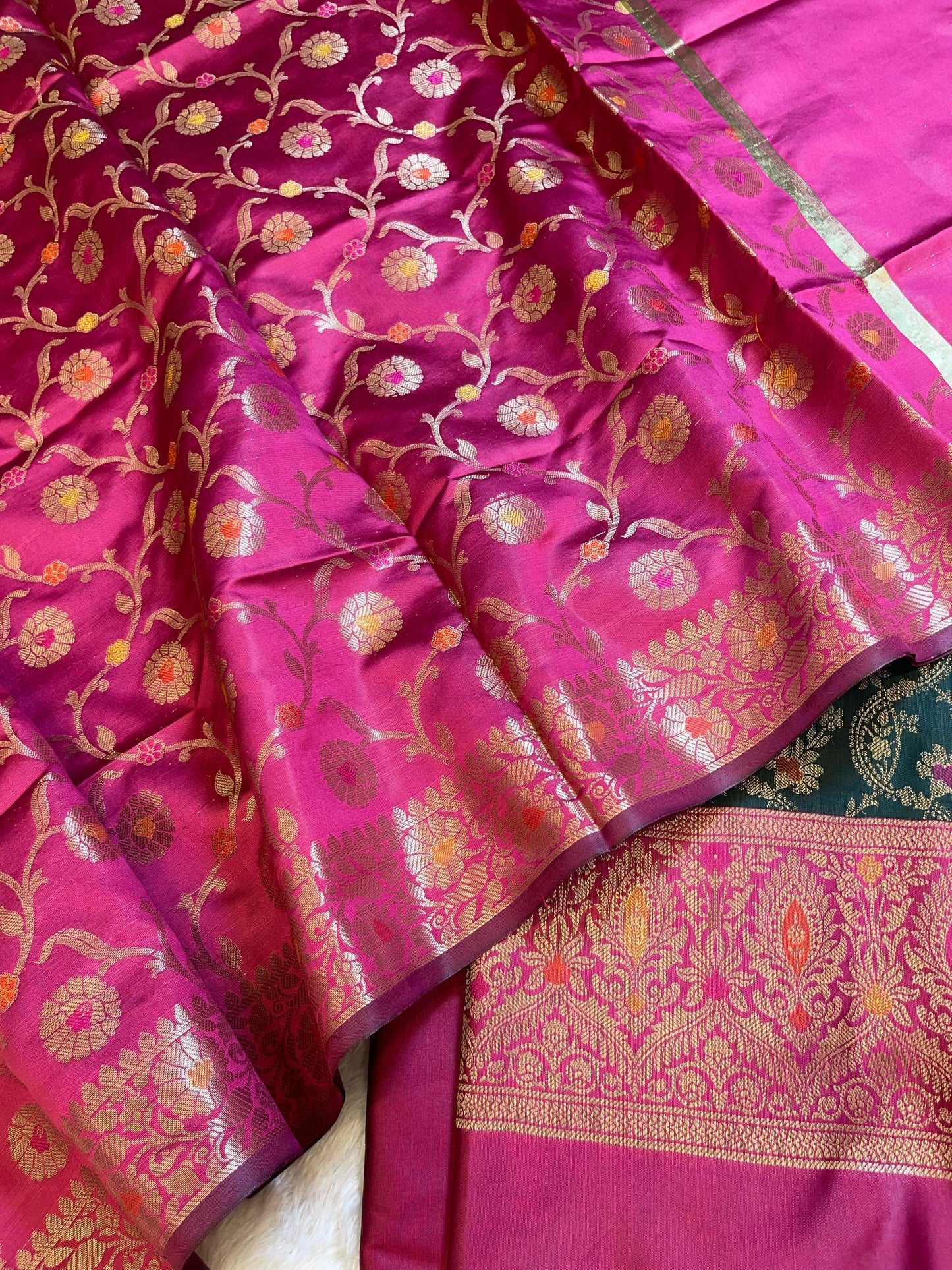 Darkgreen Art Silk Floral Zari Mina Jaal Contrast Banarasi Suit with Pink Dupatta 625AJ_TPT14