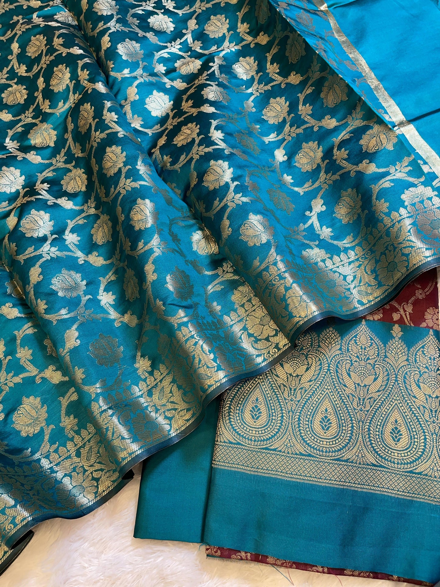 Maroon Art Silk Floral Zari Jaal Contrast Banarasi Suit with Seagreen Dupatta 625AJ_TPT23