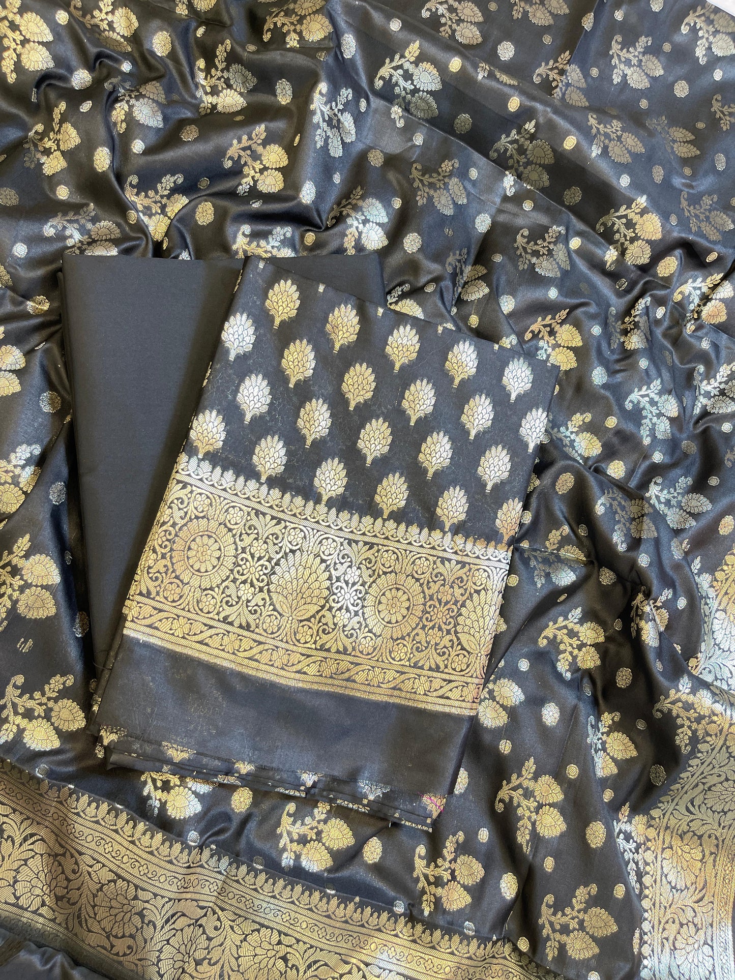 Black Semi Silk Floral Booti Banarasi 3 pcs Suit Set 900AJ_SK5