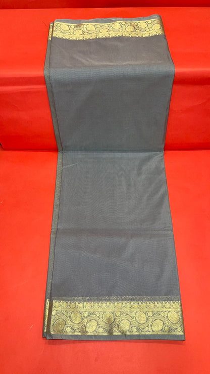 Faishana Presents Grey Katan Silk Plain Zari Anchal With Contrast Gold Zari Border Banarasi Saree