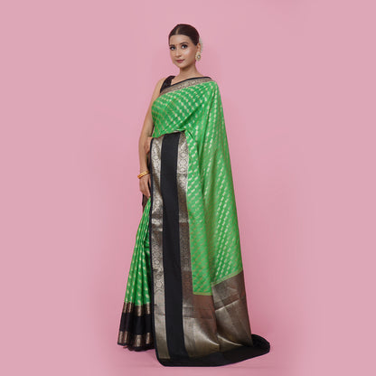 Green Warm Silk Zari Digonal Strip Banarasi Diable Skirt Border Saree