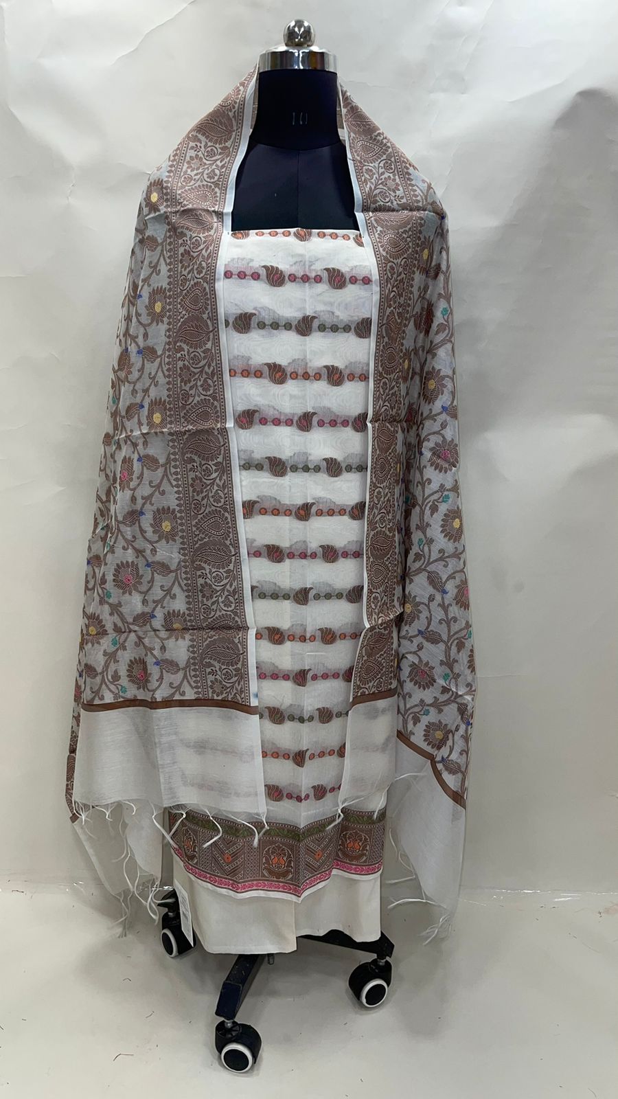 Faishana Presents White Cotton Resham Copper Zari 3pcs Suit Set accompanied with Plain Bottom and Top Copper Zari Cotton Small Booti Stripe with White Mina Jaal Dupatta
