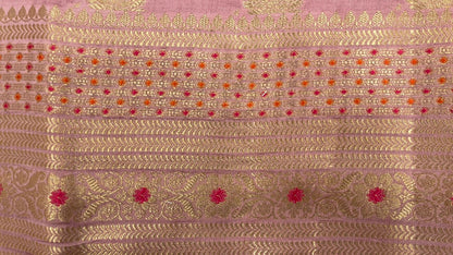 Regal Elegance: Faishana's Pure Silk Handloom Muave Chiniya Silk Gold Floral Zari Booti with Minakari Zari Border Saree and Mauve Blouse