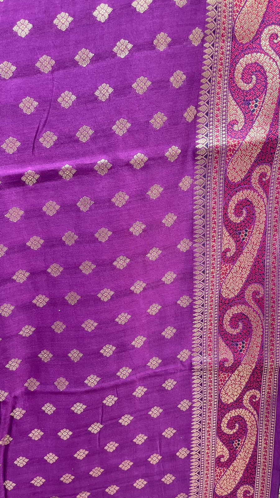 Regal Elegance: Faishana's Pure Silk Handloom Purple Chiniya Silk with Gold Zari Booti Tilfi Anchal and Tilfi Zari Border Paired with Exquisite Purple Blouse Piece